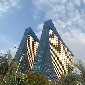 Orbi Twin Towers C Block Батуми